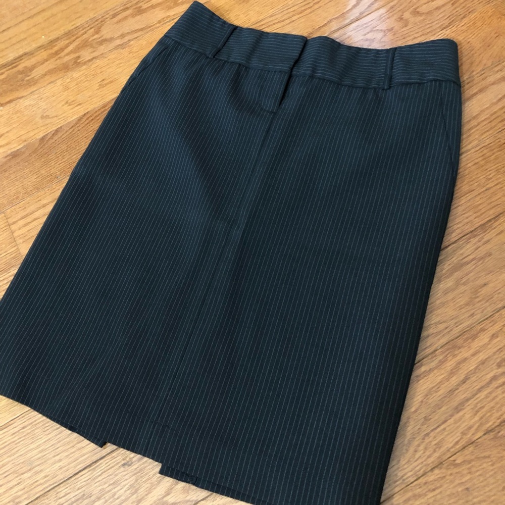 Size 2 pinstriped Express pencil skirt